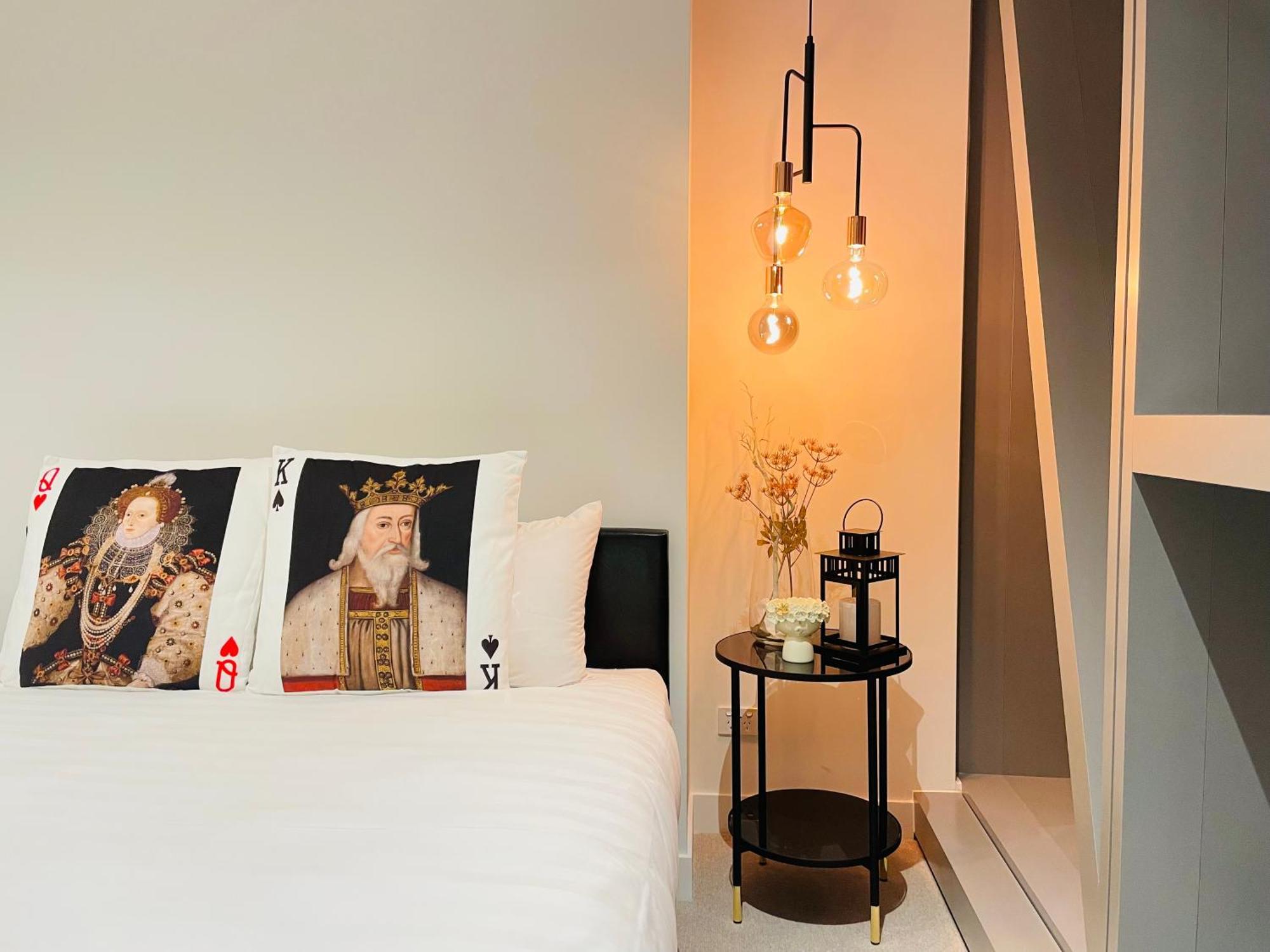 New Retro Style 2Bedrooms Max For 6 In Heart Of Cbd Plus Free Parking Melbourne Bagian luar foto